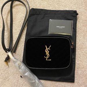 $1️⃣2️⃣0️⃣0️⃣ YSL Belt Bag